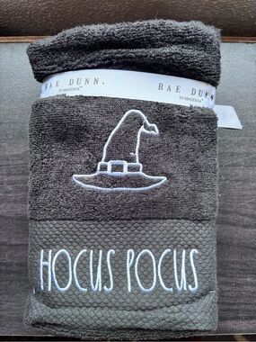 Rae Dunn Black 'HOCUS POCUS' Embroidered Hand Towel with Witch Hat